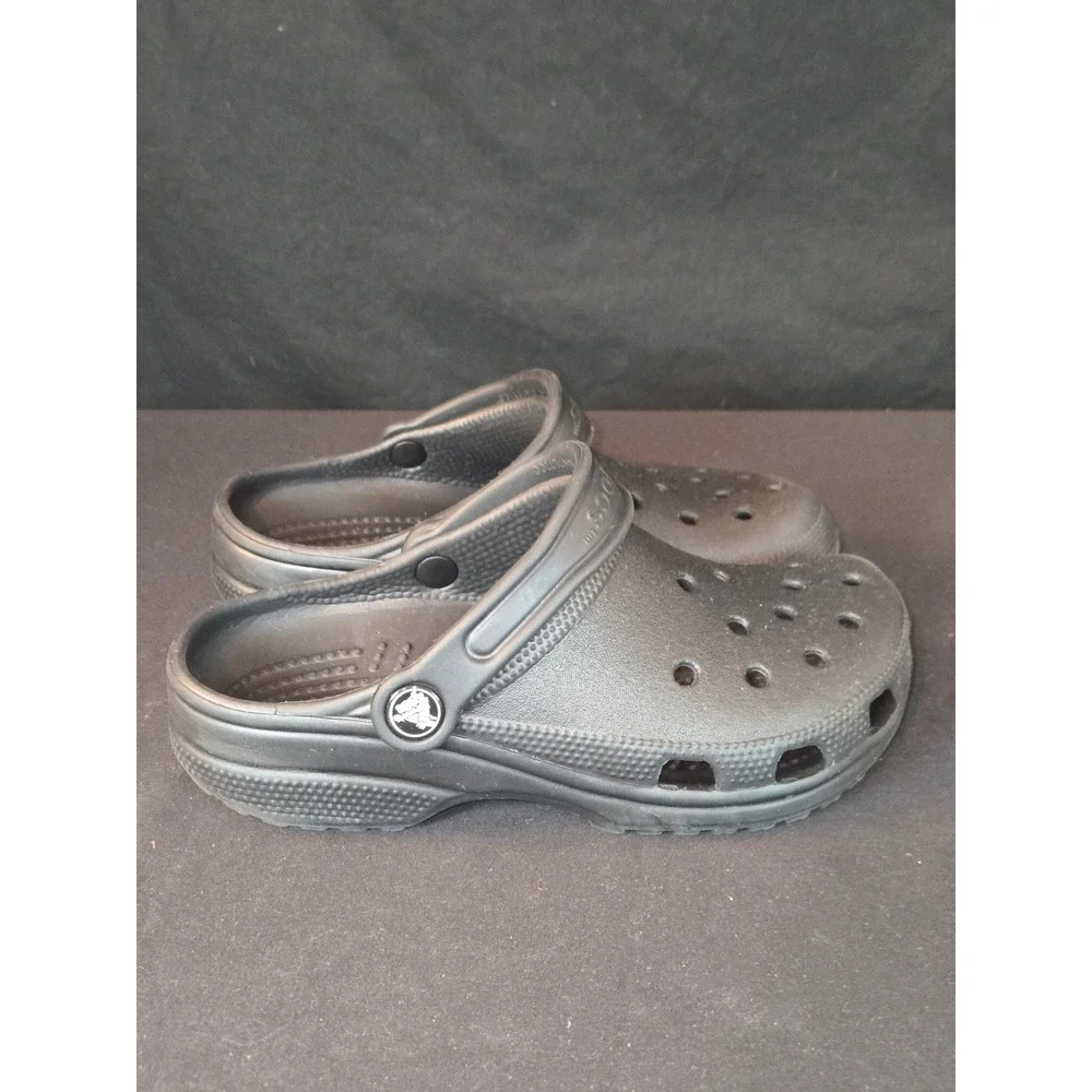 Crocs Classic Clogs Kid's Size J2‎ Slip On Casual Shoes Black